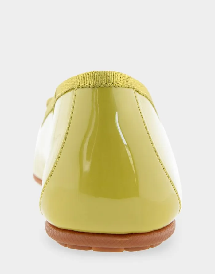 Aerosoles Comfortable Women039s Ballet Flat In Green Sheen Patent Faux Leather Green Sheen Patent Faux Leather Women Clogs and Mules