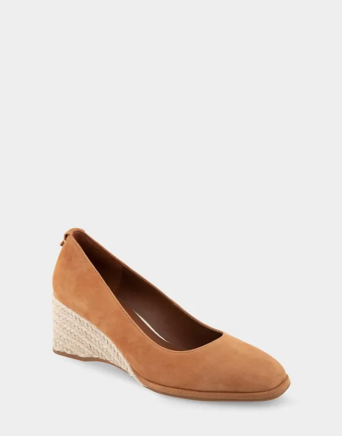 Aerosoles Comfortable Women039s Sculpted Wedge Pump In Tan Suede Tan Suede Women Pumps