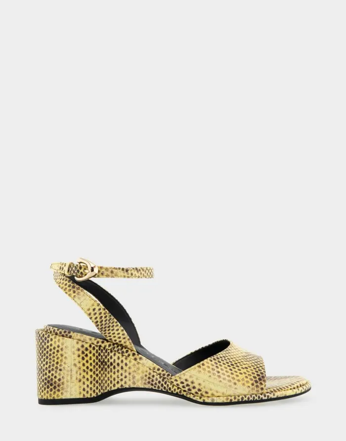 Aerosoles Comfortable Women039s Two Piece Ankle Strap Wedge Sandal In Green Sheen Leather Green Sheen Leather Women Wedges Aerosoles Comfortable Women039s Two Piece Ankle Strap Wedge Sandal In Green Sheen Leather Green Sheen Leather Women Wedges