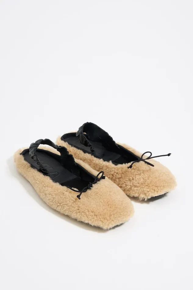 Beige Curly Fur Slingback Ballerina Natural Women Bimba Y Lola Ballerinas Beige Curly Fur Slingback Ballerina Natural Women Bimba Y Lola Ballerinas