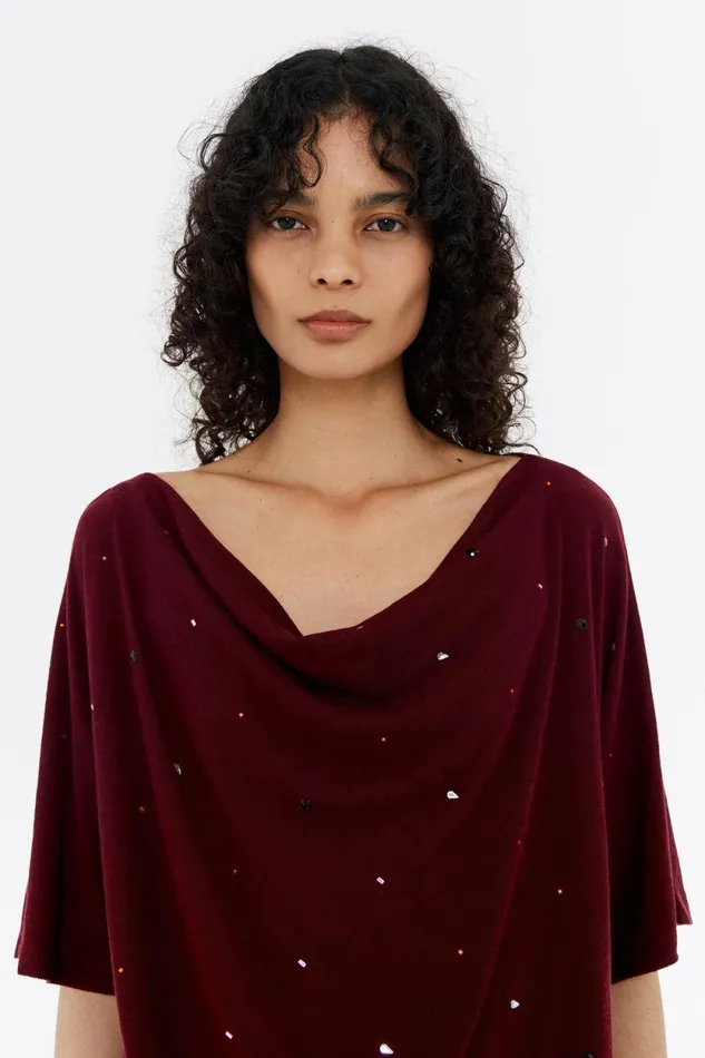 Burgundy Viscose Rhinestone Boxy Tshirt Burgundy Women Bimba Y Lola TShirts Burgundy Viscose Rhinestone Boxy Tshirt Burgundy Women Bimba Y Lola TShirts