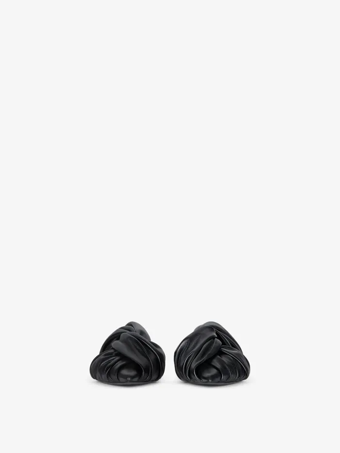 Givenchy Twist Flat Mules In Leather Black Women Slides and Sandals Givenchy Twist Flat Mules In Leather Black Women Slides and Sandals
