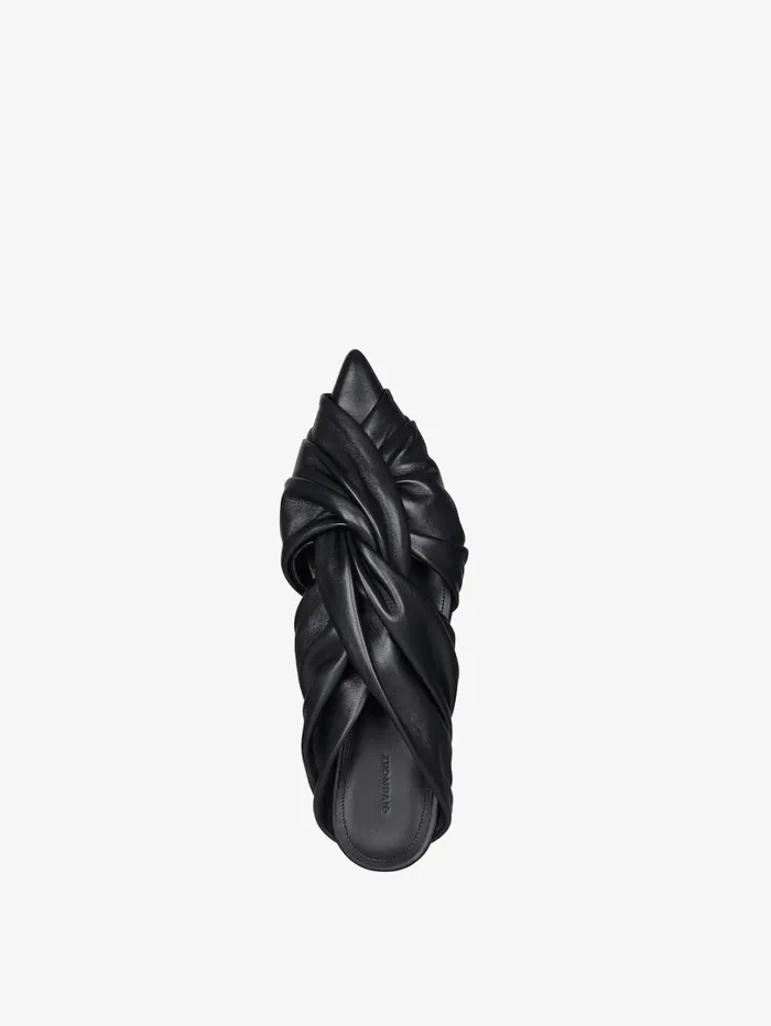 Givenchy Twist Flat Mules In Leather Black Women Slides and Sandals Givenchy Twist Flat Mules In Leather Black Women Slides and Sandals