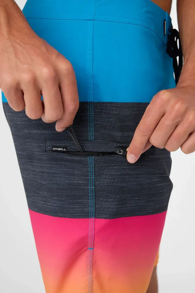HYPERFREAK HEAT BLOCK 19034 BOARDSHORTS Fuchsia Men O039NEILL Length