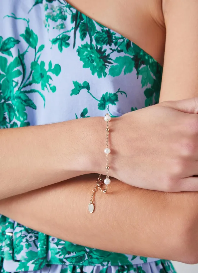 LK Bennett Clara Pearl And Gold Chain Bracelet Women Jewellery LK Bennett Clara Pearl And Gold Chain Bracelet Women Jewellery
