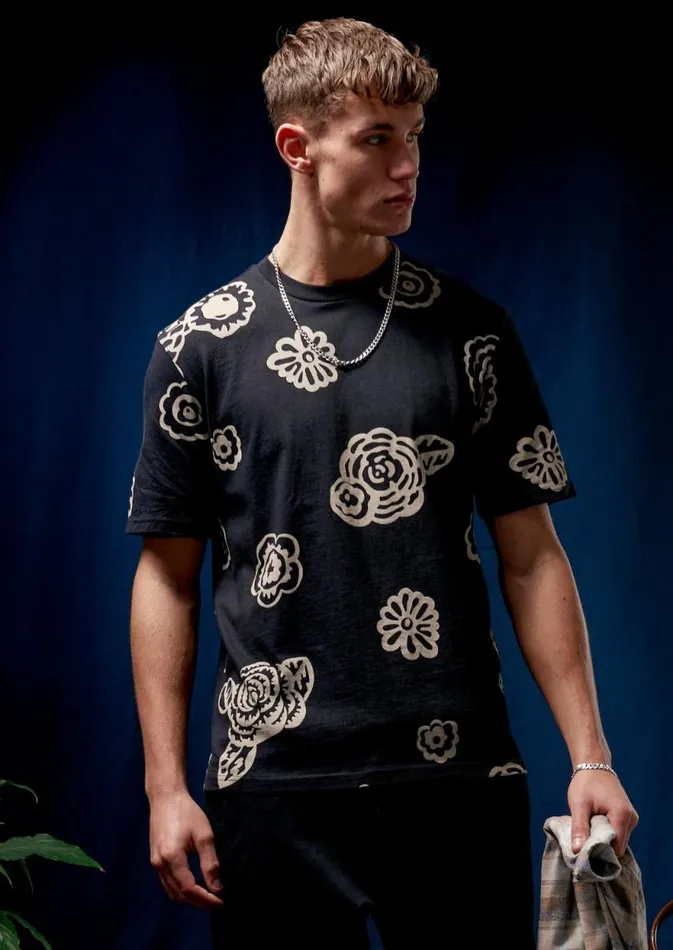 Men Ben Sherman TShirts and Graphic Tees Scattered Floral Graphic Tee
