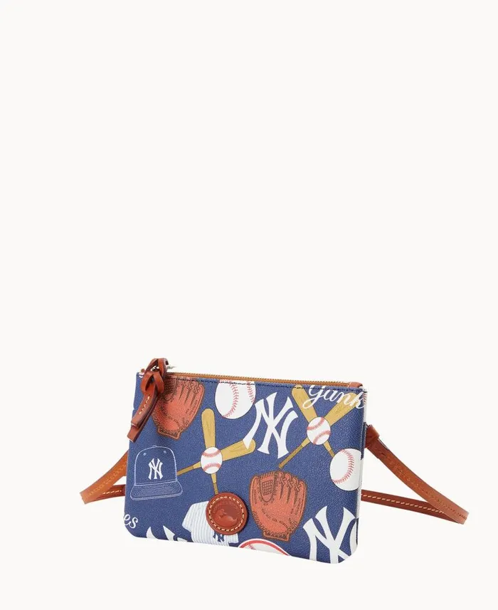 MLB Yankees Top Zip Crossbody Yankees Woman Dooney and Bourke Crossbodies MLB Yankees Top Zip Crossbody Yankees Woman Dooney and Bourke Crossbodies