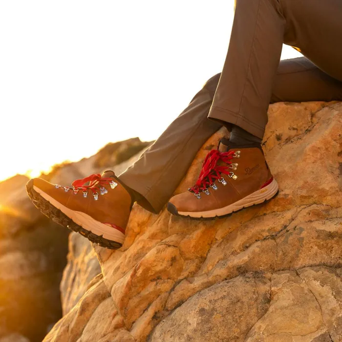 Mountain 600 Leaf GTX Grizzly BrownRhodo Red Men Danner Boots