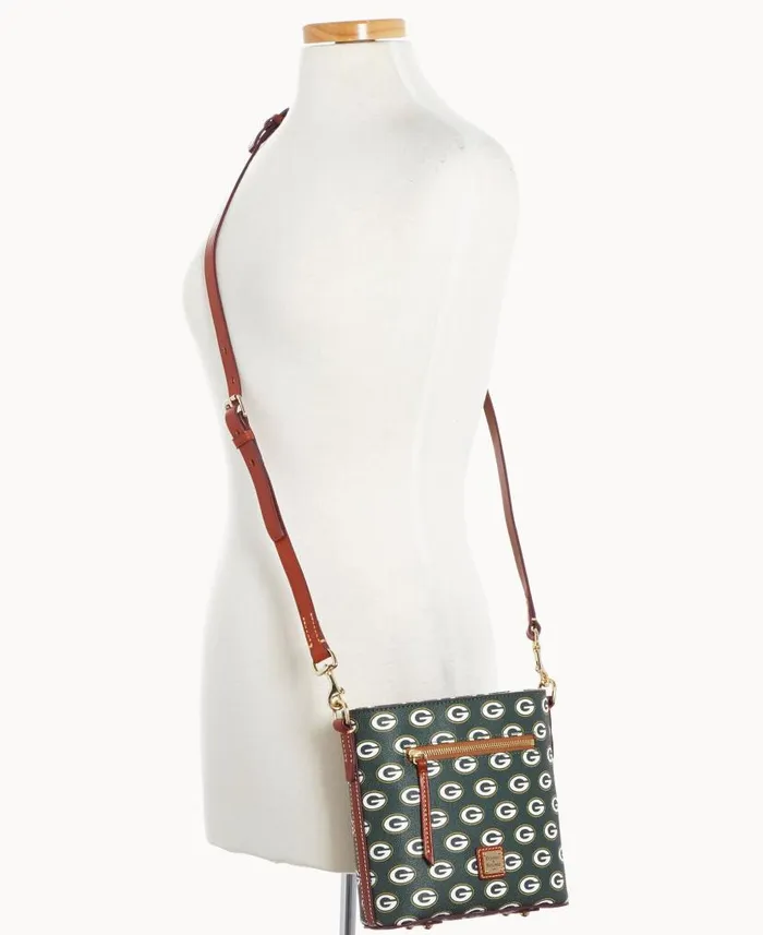 NFL Packers Small Zip Crossbody Packers Woman Dooney and Bourke Crossbodies NFL Packers Small Zip Crossbody Packers Woman Dooney and Bourke Crossbodies