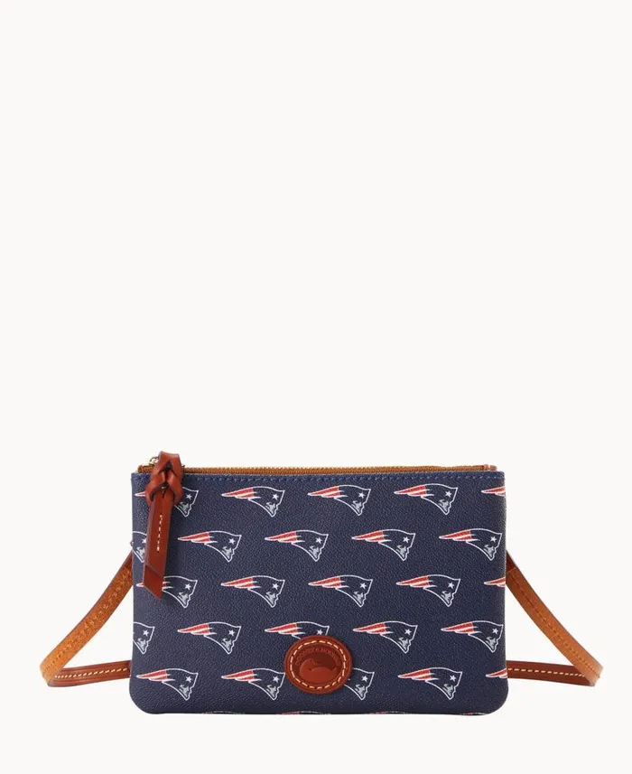 NFL Patriots Top Zip Crossbody Patriots Woman Dooney and Bourke Crossbodies