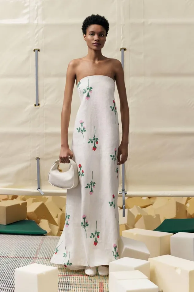 Oroton Rosebud Gown Antique White Women Dresses Oroton Rosebud Gown Antique White Women Dresses