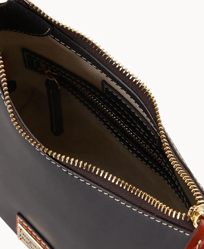 Penrose N S Crossbody 20 Black Woman Dooney and Bourke Crossbodies Penrose N S Crossbody 20 Black Woman Dooney and Bourke Crossbodies