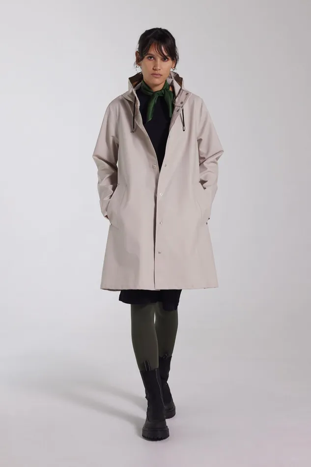 Raincoats Women Stutterheim Mosebacke Lightweight Raincoat Light Sand