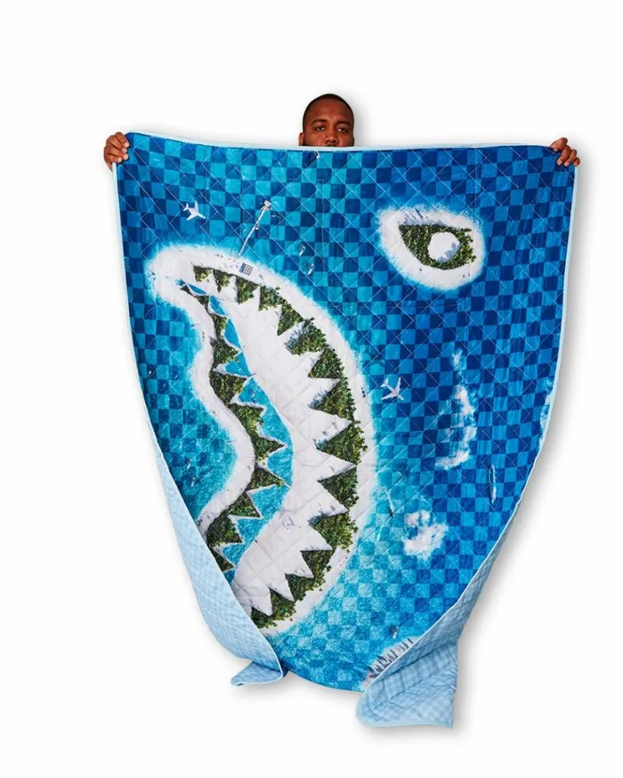 SPRAYGROUND SHARK ISLAND PACKABLE BEACH MAT BLANKET WATER RESISTANT CONVERTIBLE TOTE Bags