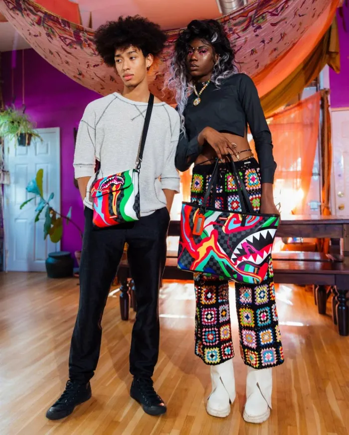 SPRAYGROUND TRIPPY TAFFY TOTE Bags
