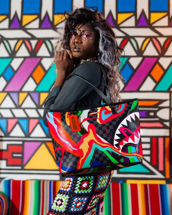 SPRAYGROUND TRIPPY TAFFY TOTE Bags