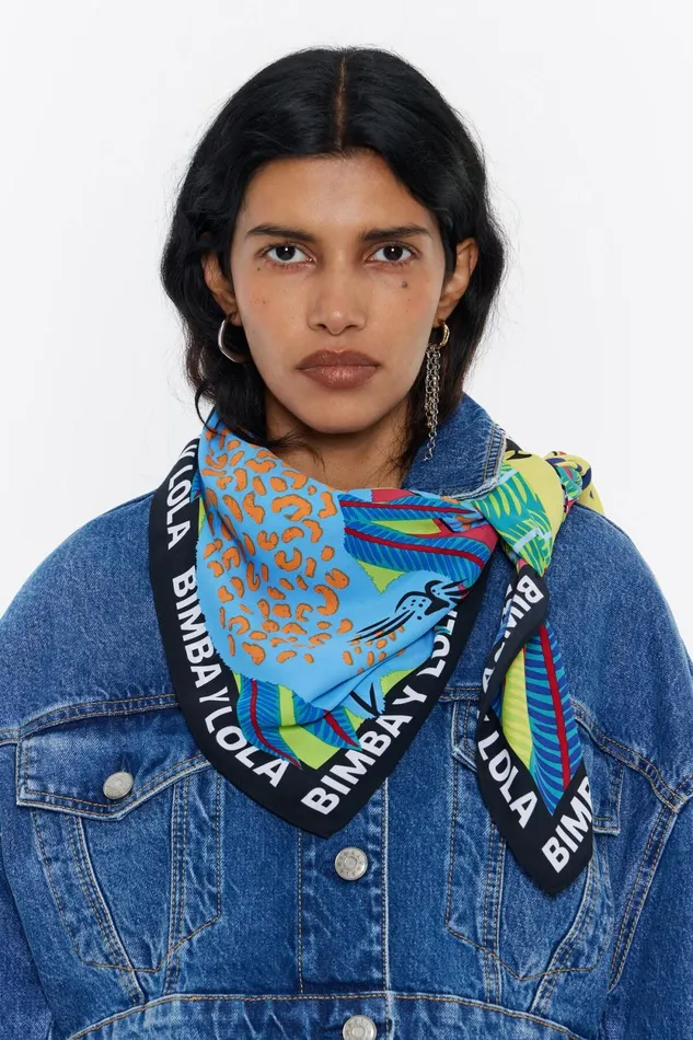 Strawberry Jungle Leopard And Tiger Shawl Strawberry Women Bimba Y Lola Scarves Strawberry Jungle Leopard And Tiger Shawl Strawberry Women Bimba Y Lola Scarves