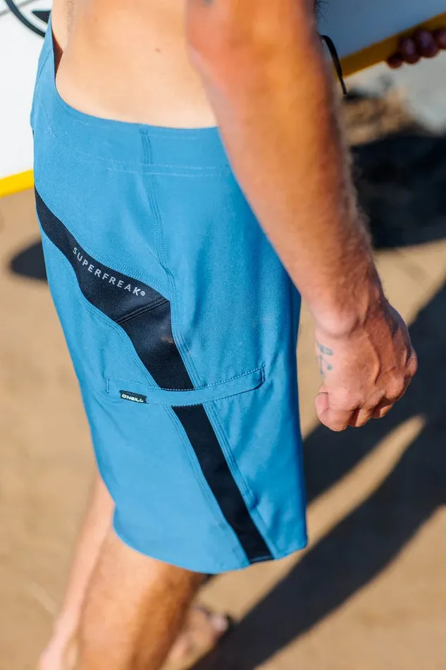 SUPERFREAK SOLID 21034 BOARDSHORTS Men O039NEILL Featured