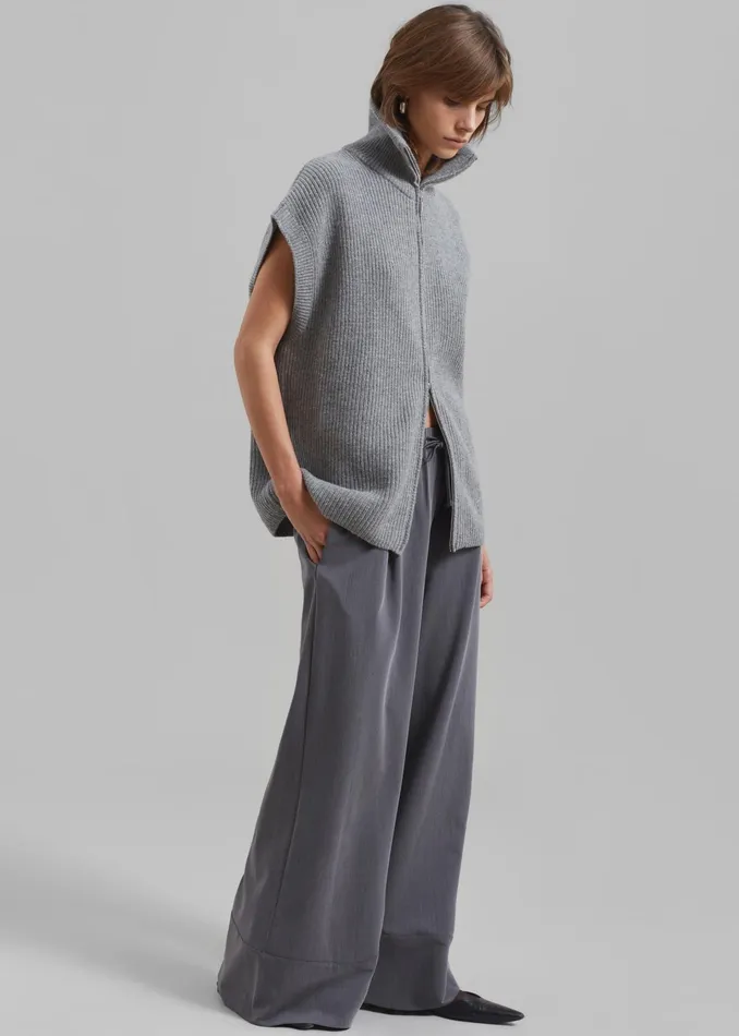 The Frankie Shop Knitwear Kellan Wool Blend Sleeveless Zip Turtleneck 8211 Grey 8211 Women