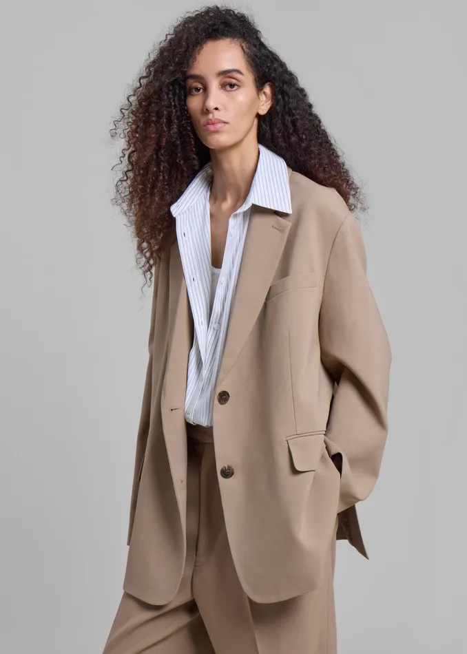 The Frankie Shop Outerwear Bea Blazer 8211 Latte 8211 Women