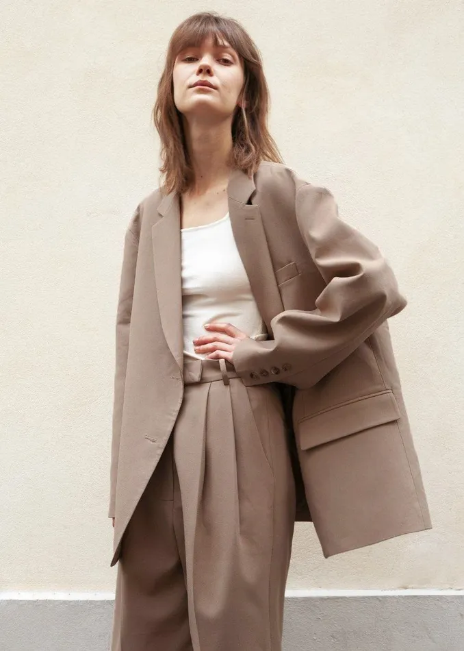 The Frankie Shop Outerwear Bea Blazer 8211 Latte 8211 Women