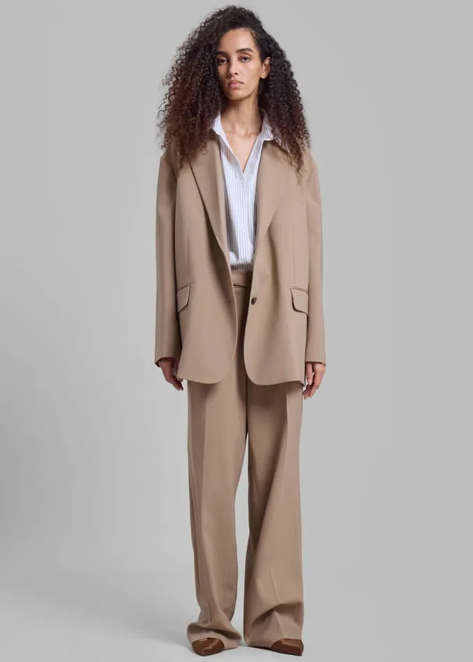 The Frankie Shop Outerwear Bea Blazer 8211 Latte 8211 Women