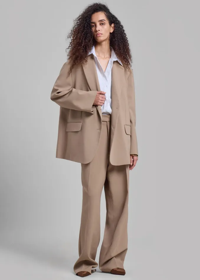 The Frankie Shop Outerwear Bea Blazer 8211 Latte 8211 Women