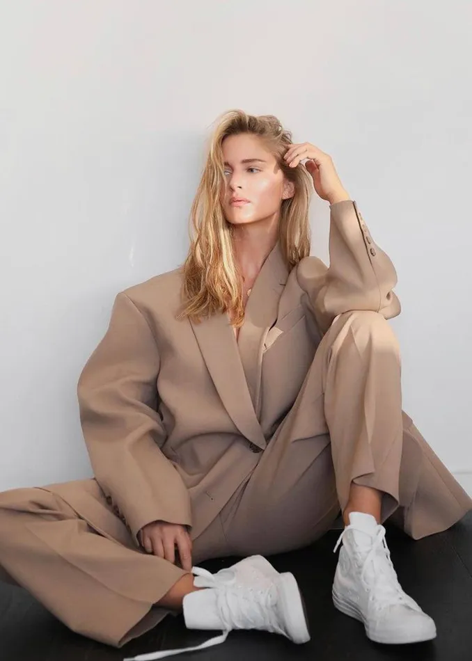 The Frankie Shop Outerwear Bea Blazer 8211 Latte 8211 Women