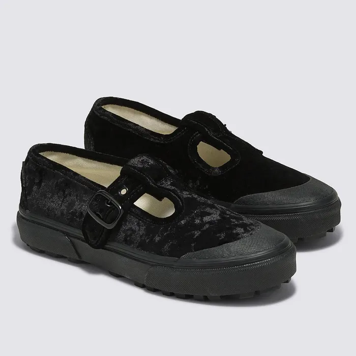 Vans View All Women Style 93 Crushed Velvet Shoes Black
