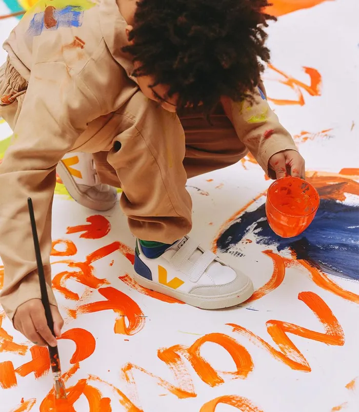 VEJA V12 Kids V12 CHROMEFREE LEATHER WHITE MULTICO INDIGO