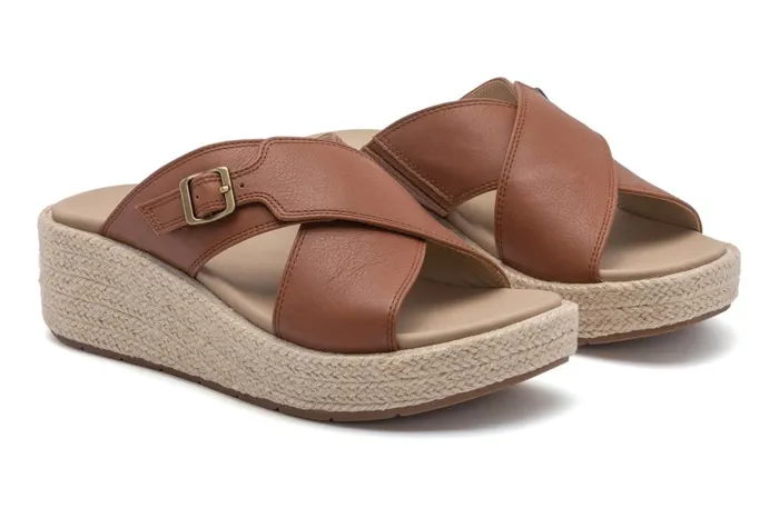 Women ABEO Footwear Sandals Solstice Cross Slide Dark Tan Women ABEO Footwear Sandals Solstice Cross Slide Dark Tan